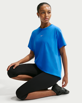 Nike Sportswear Classic Women's Oversized T-Shirt. Nike CA